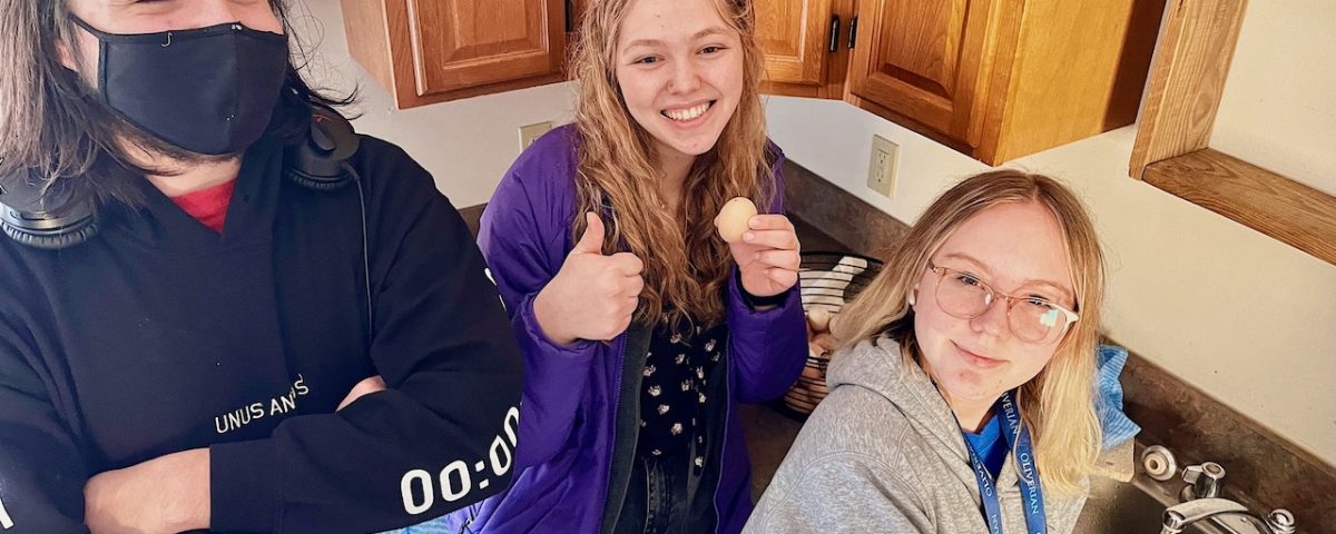 egg cleaning in gardening class